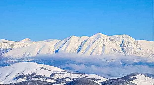 Gran Sasso con la Neve