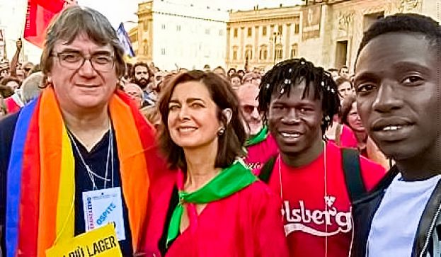 Don Biancalani con Laura Boldrini