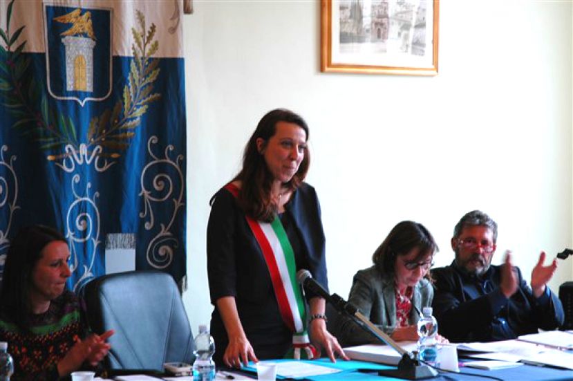 TARIFFE SERVIZI COMUNALI A CARSOLI,LA RISPOSTA DEL SINDACO VELIA NAZZARRO AL CONSIGLIERE D'ANTONIO:"POLEMICA SURREALE"