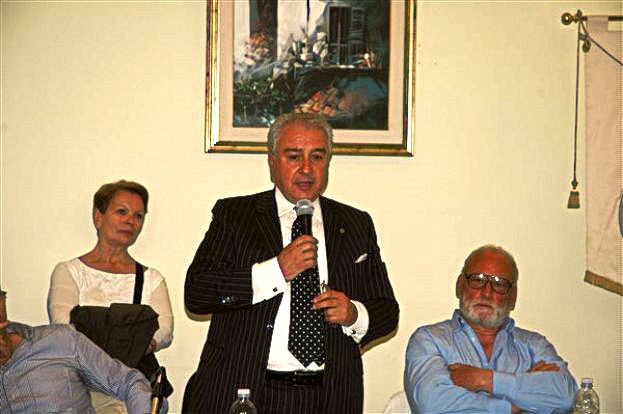 FETORI NELLA PIANA DEL CAVALIERE,D'ANTONIO:"ALLARGARE L'ATTENZIONE AGLI IDROCARBURI E COINVOLGERE L'ISTITUTO SUPERIORE DI SANITA'"