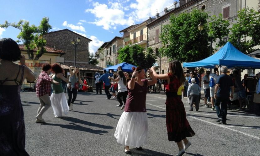 GRANDE SUCCESSO DELLA IX EDIZIONE DELLA PASSEGGIATA GASTRONOMICA A PERETO