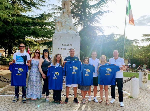 Consegna Maglie