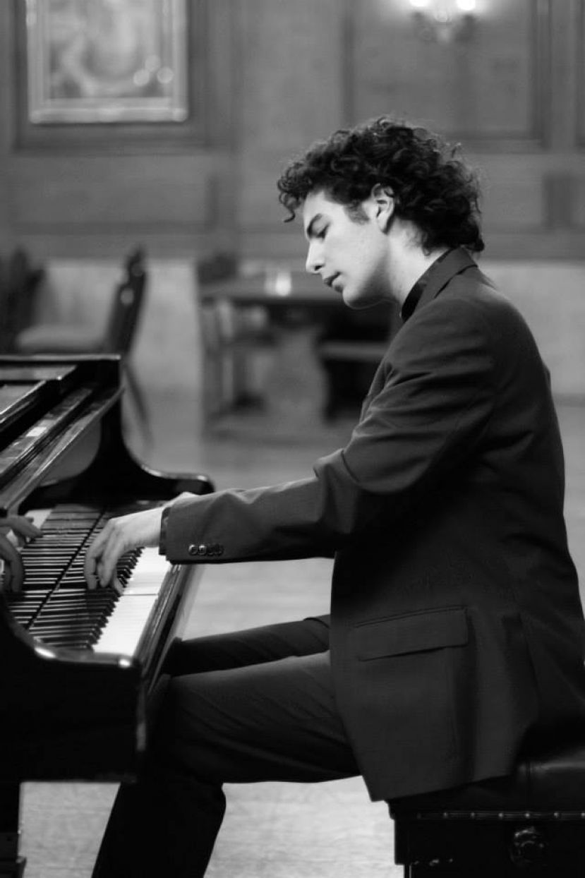 CARSOLI,AL VIA LA III EDIZIONE DEL CONCORSO INTERNAZIONALE DI PIANOFORTE:SI INIZIA STASERA ALLE ORE 21:00 NELLA CHIESA DEL CARMINE