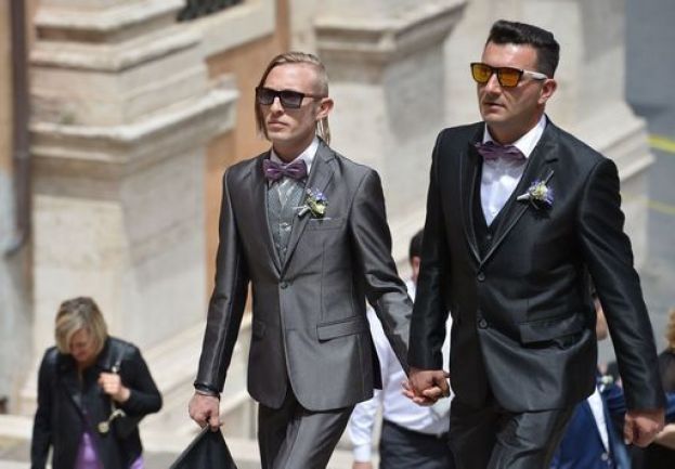 UNIONI CIVILI , IL "NON" DIETROFRONT DEL M5S