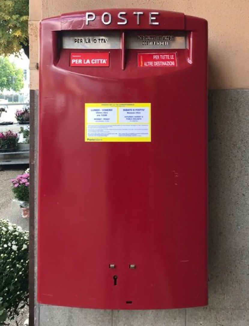 Cassetta rossa