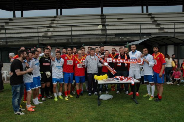 SPLENDONO LE "STARS" DEL CALCIO ITALIANO AL CENTRO SPORTIVO "LE SALERE"DI ORICOLA