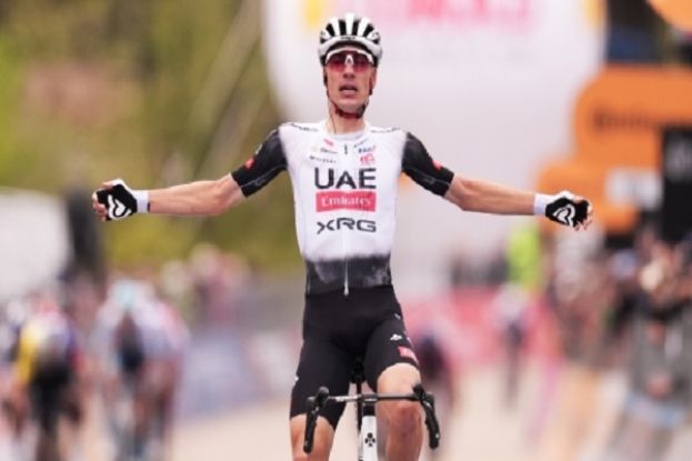 AYUSO