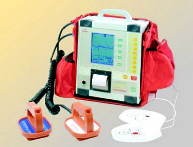 IL COMUNE DI ORICOLA HA IL SUO DEFIBRILLATORE