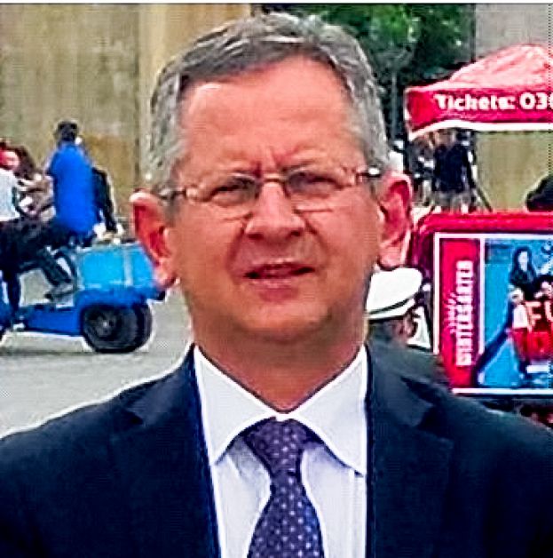 Francesco Macrì, Solidarietà o Desiderio