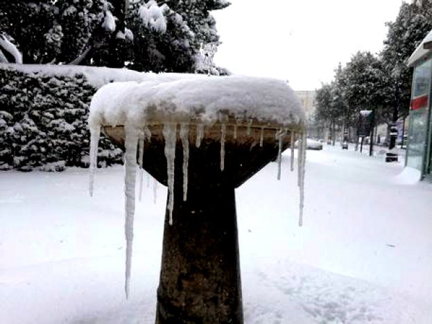 LA PROVINCIA DELL'AQUILA NELLA MORSA DEL GELO :ALTOPIANO CINQUEMIGLIA -27,9 GRADI