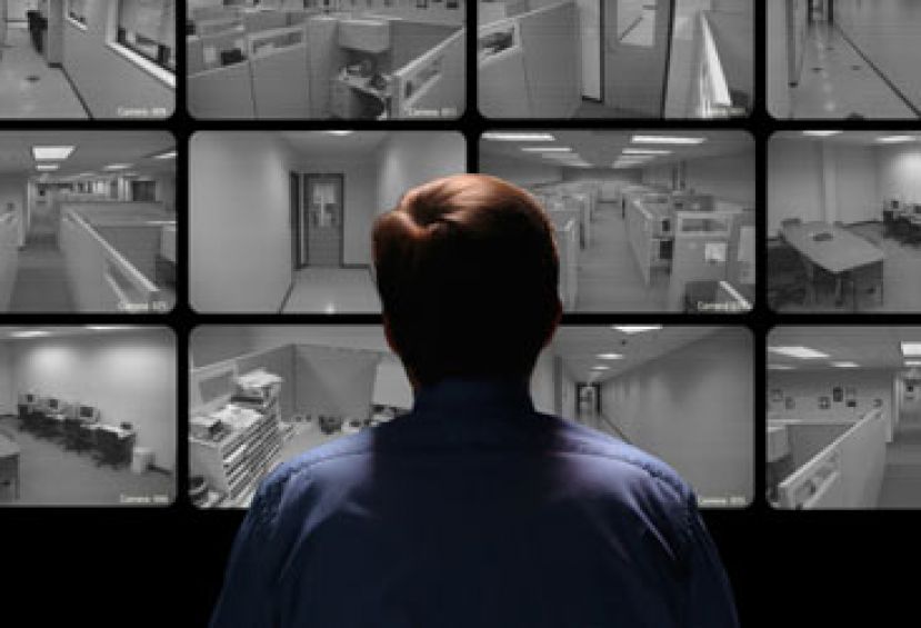 JOBS ACT:CONTROLLI A DISTANZA SU PC-TELEFONINI LAVORO
