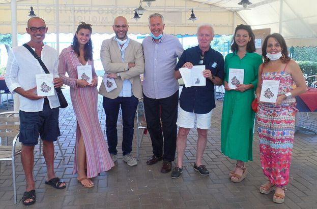 da s. a d.: Leonardo Spoladore, Lucrezia Leone, Alessandro Pajewski, l'autore del libro, Andrea Banfi, Laura Orfanelli, Gabriella Moscardelli