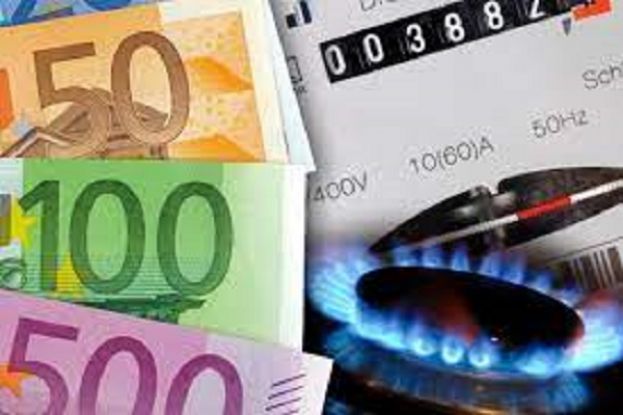 Aumenti di Luce e Gas